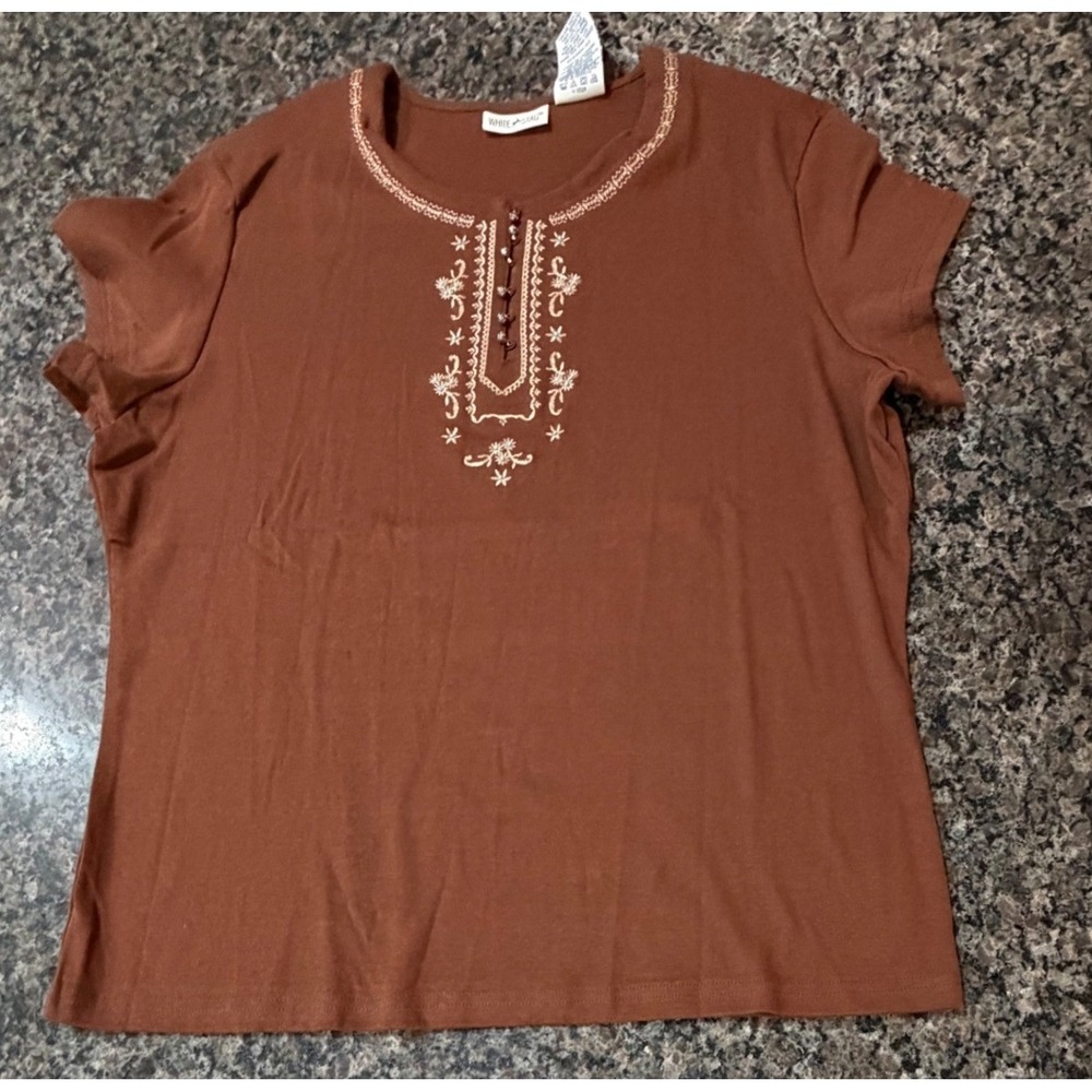 White Stag Womens XL Maple Brown Embroidered Cotton Knit Top Short Sleeve